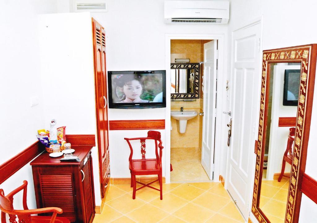 Hoang Thanh Thuy Airport Hotel 1 - Gan Am Thuc Dem Cho Hoang Hoa Tham Cidade de Ho Chi Minh Quarto foto