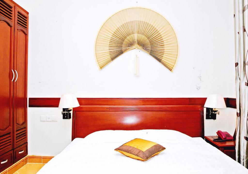 Hoang Thanh Thuy Airport Hotel 1 - Gan Am Thuc Dem Cho Hoang Hoa Tham Cidade de Ho Chi Minh Quarto foto