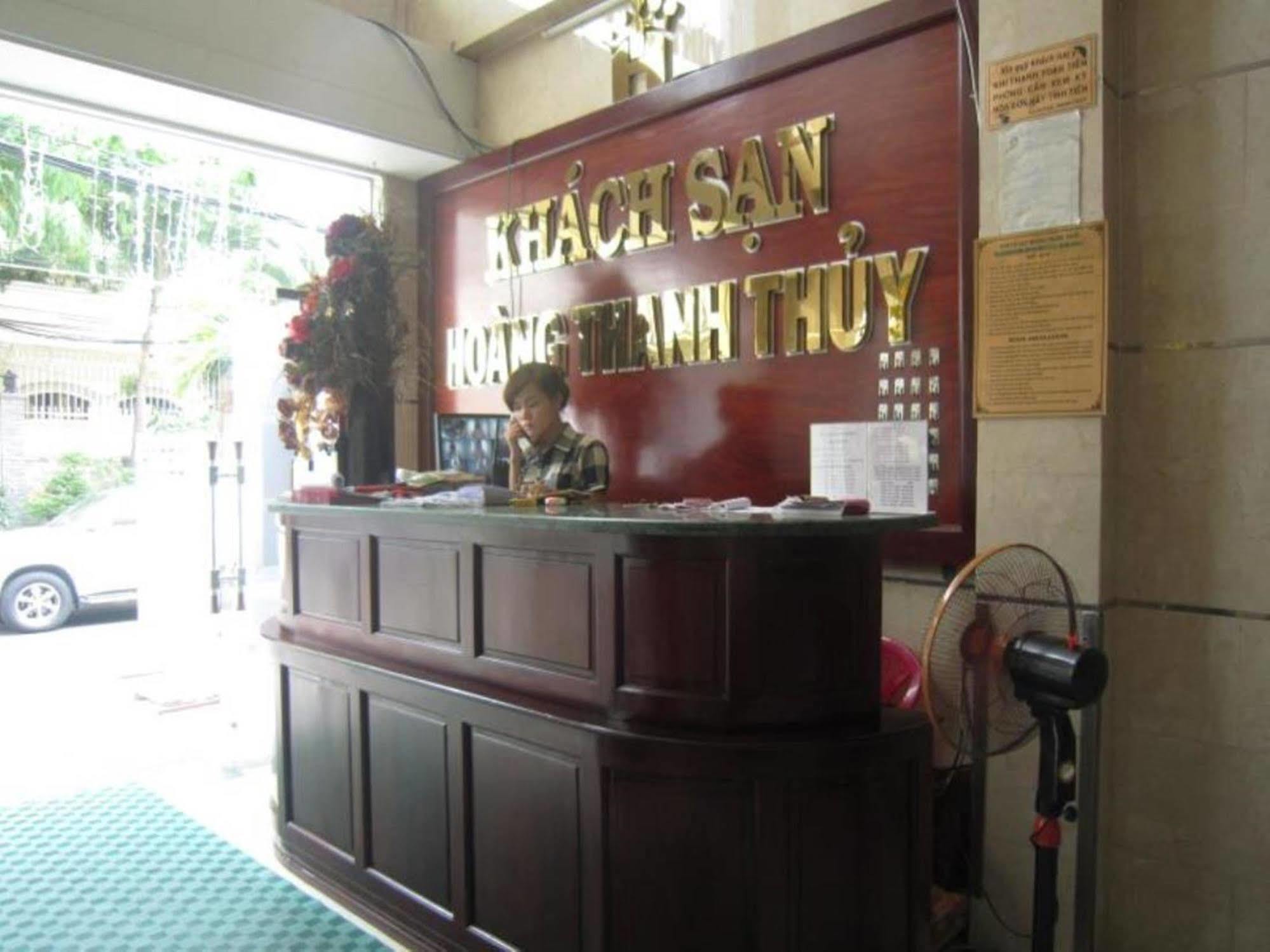 Hoang Thanh Thuy Airport Hotel 1 - Gan Am Thuc Dem Cho Hoang Hoa Tham Cidade de Ho Chi Minh Exterior foto